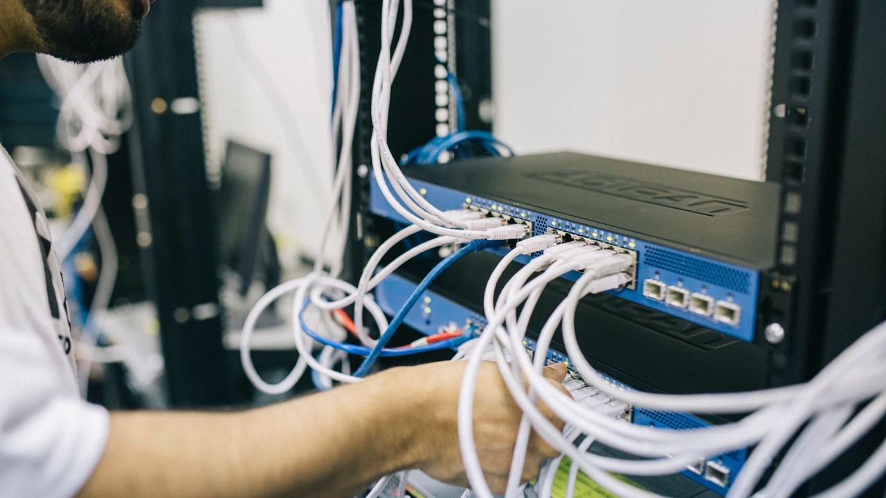 Testing a 4G LTE Antenna Installation Before It Goes Live — What to Check